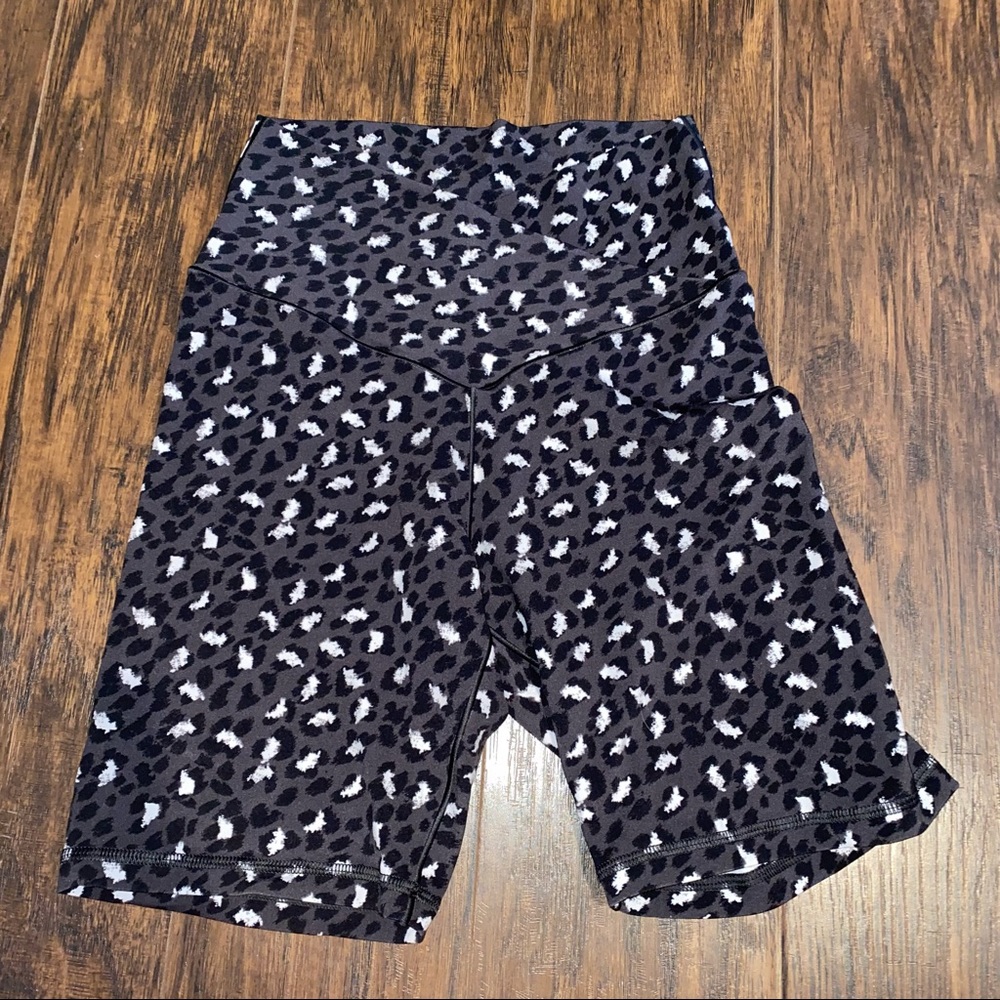 Aerie size medium crossover biker shorts